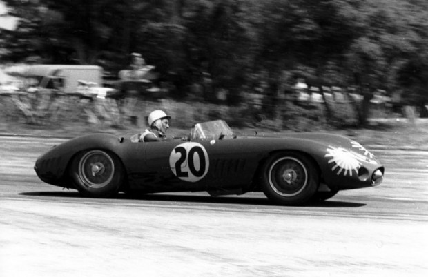 Stirling Moss with Maserati 300S nr. 3071 - Stephen Griswold