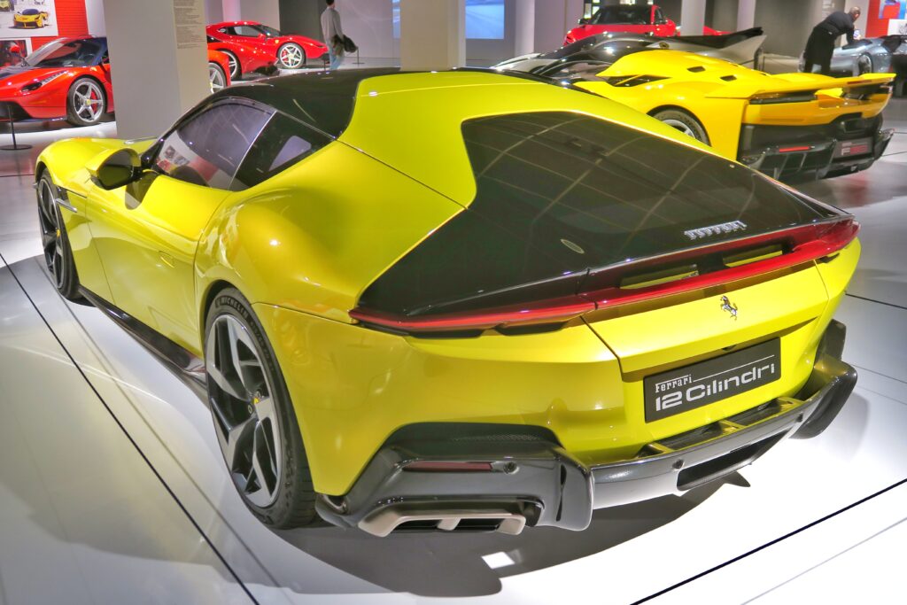 FERRARI 12 CILINDRI FLAVIO MANZONI